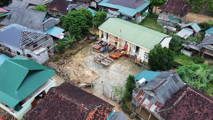 Bản Đửa vừa phải hứng chịu trận thiên tai lớn nhất trong 70 năm qua. Ảnh: Việt Khánh.