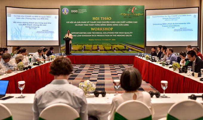 Workshop on 'Opportunities and technical solutions for high-quality, low-emission rice production in the Mekong Delta' on October 8. Photo: Quynh Chi.