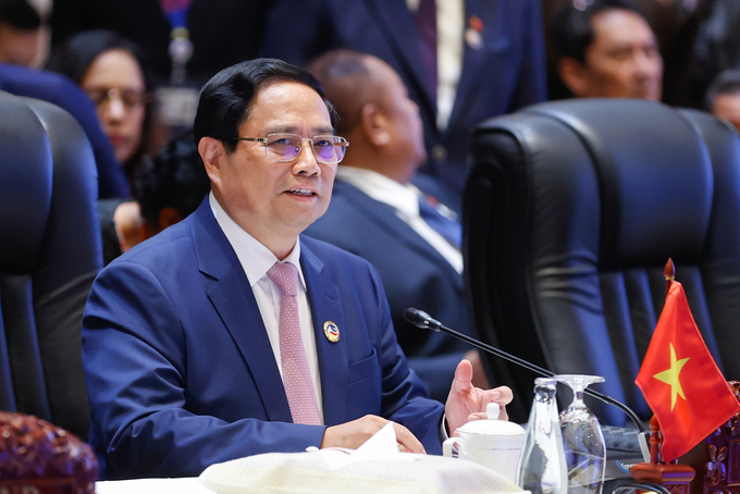 Prime Minister Pham Minh Chinh delivers remarks at the plenary session of the ASEAN Summit. Photo: VGP.