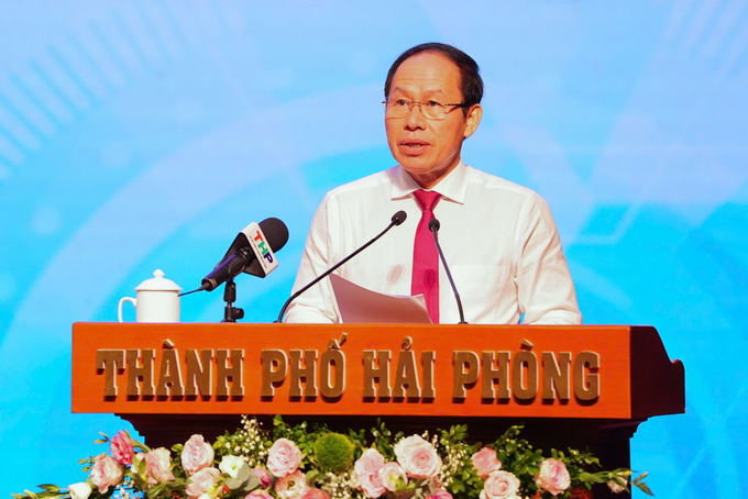 Mr. Le Tien Chau, Member of the Central Committee of the Communist Party and Secretary of the Hai Phong Party Committee, hopes that the FDI enterprises attending the conference will become friends and connectors between Hai Phong's economy and the global economy. Photo: Dam Thanh.