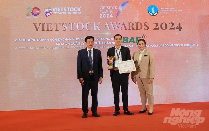 BAF was honored with the award 'Outstanding Livestock Enterprise in Waste Treatment and Management Technology' at Vietstock Awards 2024. Photo: Hong Tham.