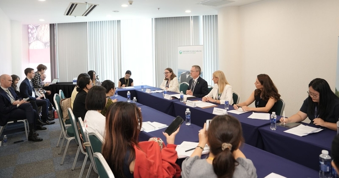 The Irish delegation addressed the press on the morning of October 9 in Ho Chi Minh City. Photo: Nguyen Thuy.