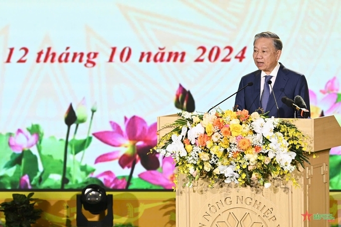 Tổng Bí thư, Chủ tịch nước Tô Lâm phát biểu tại Lễ khai giảng năm học 2024-2025 tại Học viện Nông nghiệp Việt Nam. Ảnh: Báo Quân đội nhân dân.