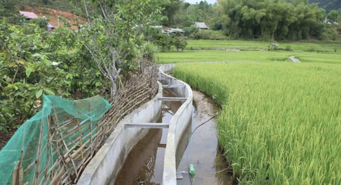 Hệ thống kênh mương tại xã Hua Nà (huyện Than Uyên, Lai Châu) được kiên cố hóa, đảm bảo nước sản xuất. Ảnh: H.Đ.