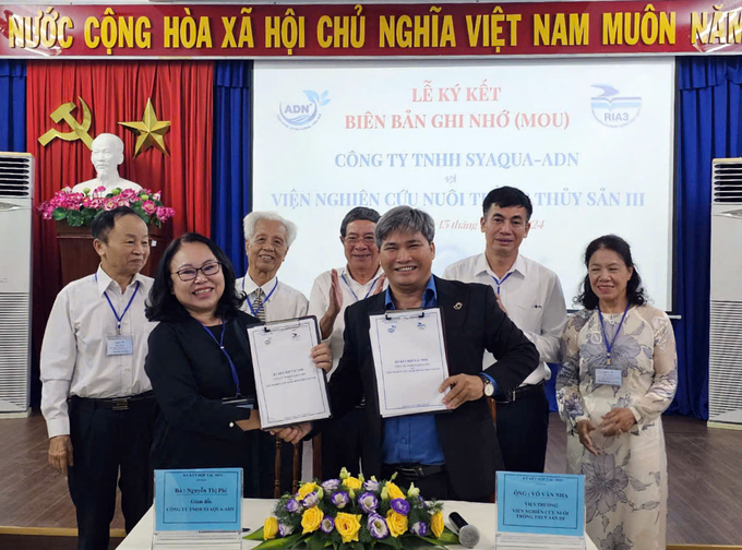 The Research Institute for Aquaculture III signed a memorandum of understanding on scientific and technological research cooperation with several businesses. Photo: KS.