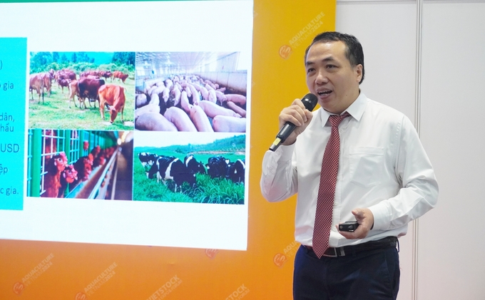 Dr. Vo Trong Thanh, Department of Livestock Production (Ministry of Agriculture and Rural Development) said that the livestock industry is an important pillar of Vietnam's agricultural sector. Photo: Hong Tham.