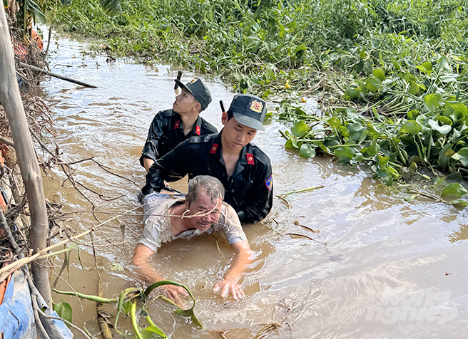 Nhiều đối tượng bỏ chạy bị lực lượng Công an bắt giữ. Ảnh: Tiến Tầm.