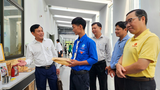 Two cooperatives in Can Tho City have received support from the project 'Cooperatives Partnering with Farmers to Develop Economies and Achieve Sustainable Poverty Reduction.' Photo: Kim Anh.