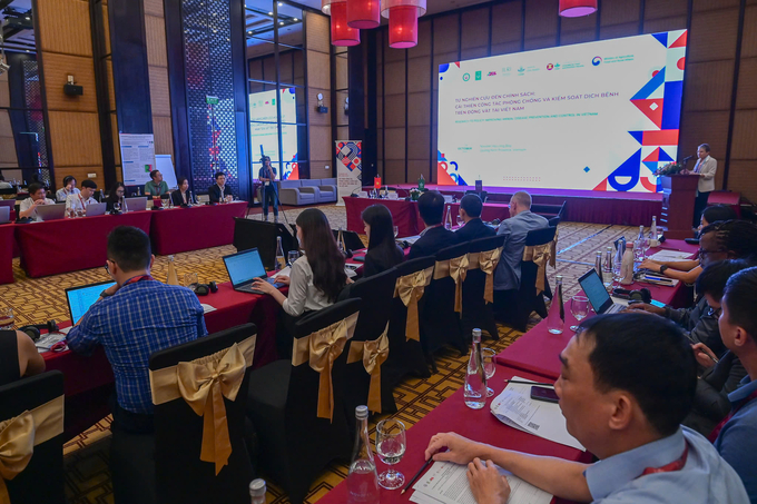 The workshop 'Improving animal disease prevention and control in Vietnam' took place in Ha Long, Quang Ninh. In the photo, Dr. Shirley Tarawali - Deputy Director General of ILRI delivered the opening speech of the workshop. Photo: Tung Dinh.