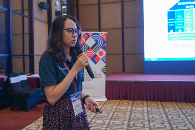 Representative from FAO, Ms. Pham Thi Bich Ngoc presented on the animal health early warning system. Photo: Tung Dinh.