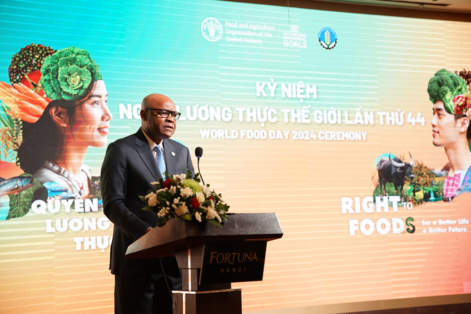 Mr. Rémi Nono Womdim, FAO Representative, emphasized the right to access food. Photo: Linh Linh.