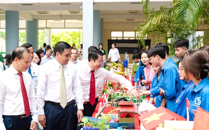 Trở thành sinh viên trường Đại học Nông - Lâm Bắc Giang là khởi đầu quá trình khám phá tri thức trong kỷ nguyên trí tuệ. Ảnh: Phạm Hiếu.