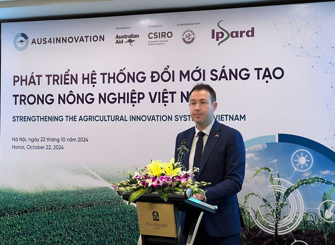 TS Kim Wimbush, Tham tán CSIRO (Đại sứ quán Úc), Giám đốc Chương trình Aus4Innovation nhấn mạnh tầm quan trọng của đổi mới sáng tạo trong ngành nông nghiệp Việt Nam. Ảnh: TT. 