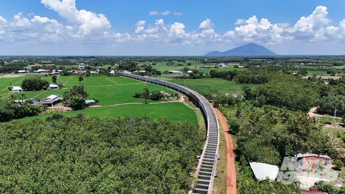 Tây Ninh là địa phương có hệ thống thủy lợi phát triển. Ảnh: Trần Trung.