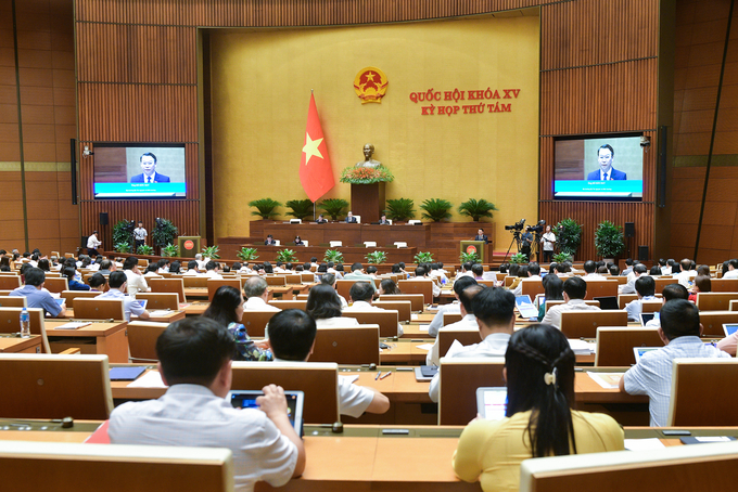 The National Assembly listens to the proposal on the policy for adjusting the National Land Use Planning for the period 2021 - 2030, with a vision toward 2050. Photo: National Assembly.