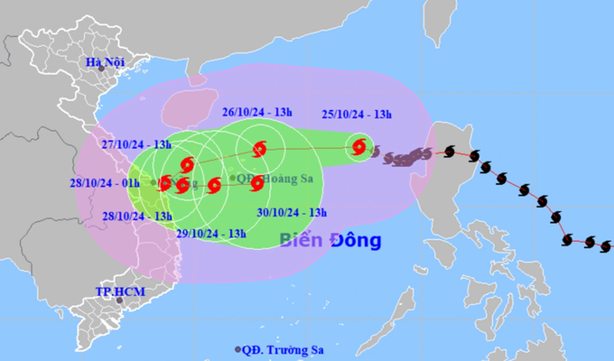 Bão Trà Mi gây mưa lớn kéo dài ở miền Trung.