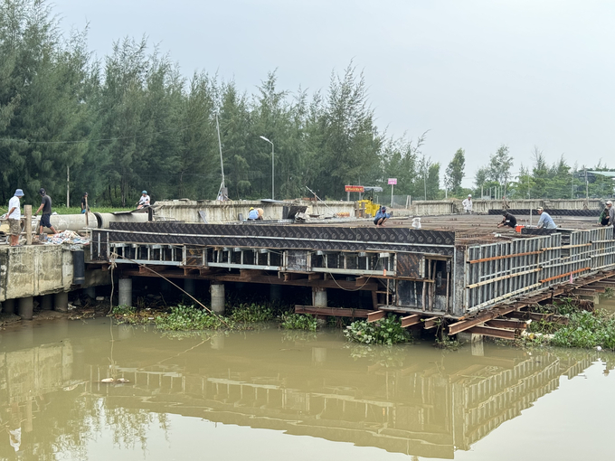 Quang Nam province is building the Hong Trieu fishing port and anchorage area to monitor seafood output in the northern part of the province. Photo: L.K.