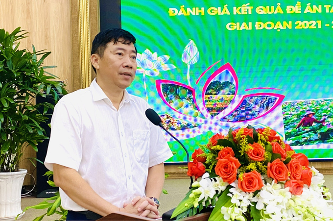 Ông Phạm Thiện Nghĩa, Chủ tịch UBND tỉnh Đồng Tháp cho biết: Đồng Tháp là tỉnh tiên phong thực hiện Đề án tái cơ cấu ngành nông nghiệp ở ĐBSCL. Ảnh: Lê Hoàng Vũ.