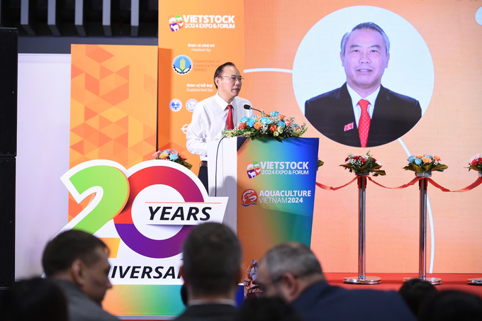 Mr. Phung Duc Tien, Deputy Minister, Ministry of Agriculture and Rural Development delivered the opening speech at Vietstock 2024.