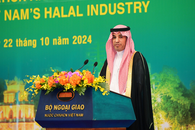 Dr. Yousif S. AlHarbi, Vice President of the Saudi Halal Center, shares his desire to build a Halal ecosystem with Vietnam. Photo: Tung Dinh.