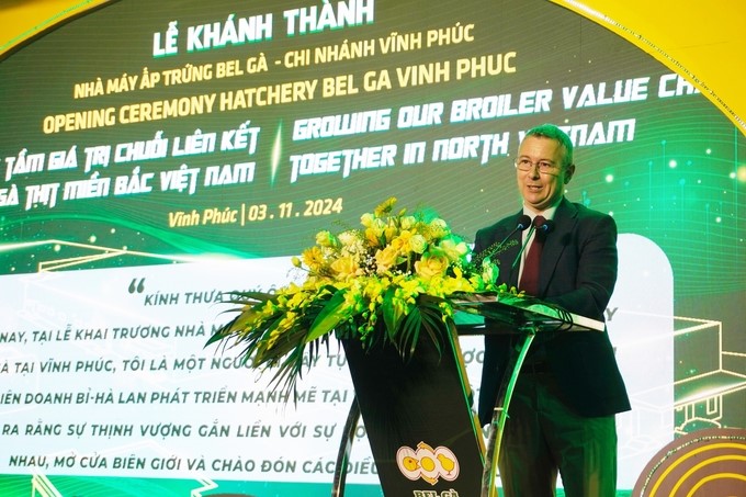 Ambassador Extraordinary and Plenipotentiary of Belgium to Vietnam Karl Van Den Bossche expressed his pride in the development of the Belgian-Dutch joint venture in Vietnam. Photo: Hong Tham.