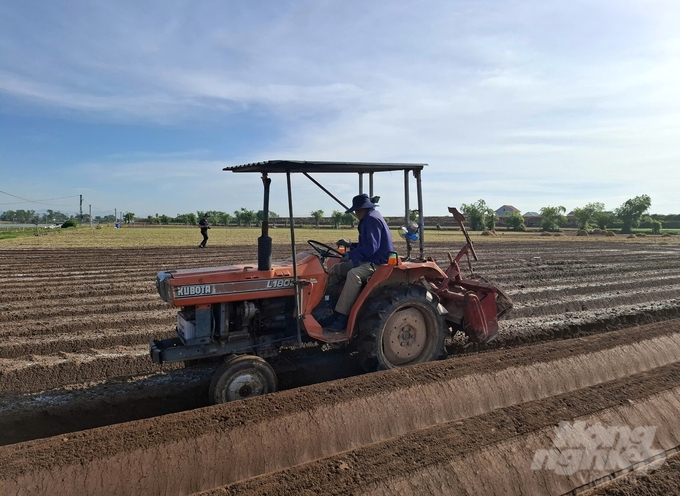 Các giải pháp tiến bộ kỹ thuật được áp dụng giúp giảm chi phí, giảm công lao động, bảo vệ đất, gia tăng thu nhập. Ảnh: Trung Quân.