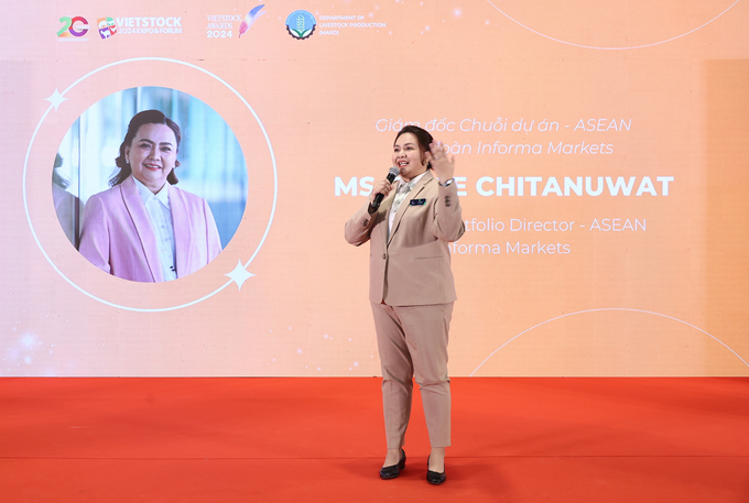 Bà Rose Chitanuwat, Giám đốc Chuỗi dự án - ASEAN, Tập đoàn Informa Markets cho biết, Vietstock Awards 2024 là Giải thưởng chứng nhận ghi dấu những nỗ lực và cố gắng không ngừng của các doanh nghiệp tiêu biểu trong ngành chăn nuôi Việt Nam. Ảnh: Hồng Thắm.