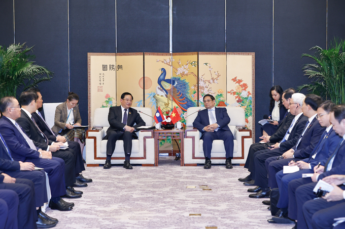 The Prime Ministers of Vietnam and Laos affirmed their mutual support on international and regional issues. Photo: VGP.