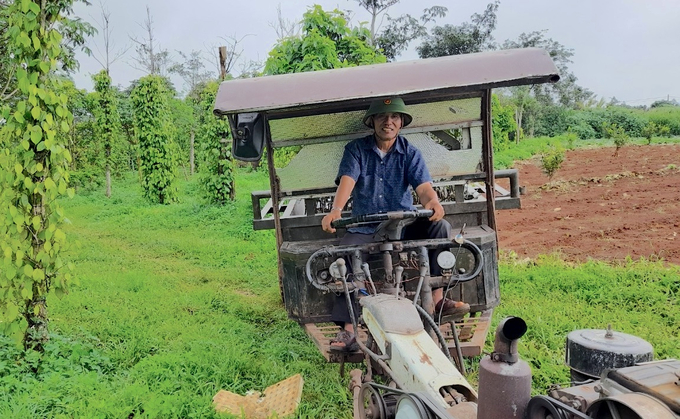 Ông Đồng Xuân Liền, Giám đốc HTX Tiêu hữu cơ Bình Tiến. Ảnh: Hồng Thủy.