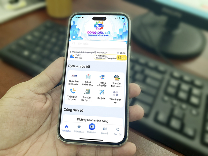 Người dân TP.HCM có thể tải app trên hệ điều hành IOS, Androi với tên gọi 'Công dân số TP.HCM'. Ảnh: Nguyễn Thủy.