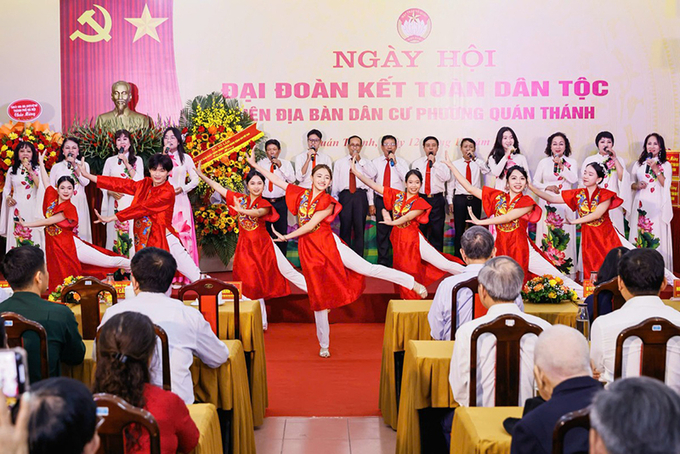 Tiết mục văn nghệ biểu diễn tại Ngày hội Đại đoàn kết toàn dân tộc. Ảnh: Như Ý - Trường Phong.