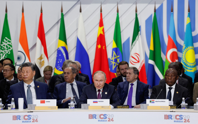 Các nhà lãnh đạo thế giới nhóm họp tại hội nghị thượng đỉnh BRICS ở Kazan hồi tháng 10/2024. Ảnh: Reuters.