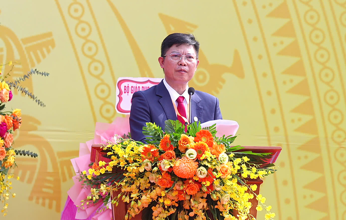 GS.TS.NGƯT. Phạm Văn Điển, Hiệu trưởng Trường Đại học Lâm nghiệp cam kết ra sức tiếp tục phát huy truyền thống, tạo thêm những điểm uốn tích cực trên biểu đồ hành trình phát triển của Nhà trường, xứng đáng là một Trường đại học lớn, có trách nhiệm của đất nước.