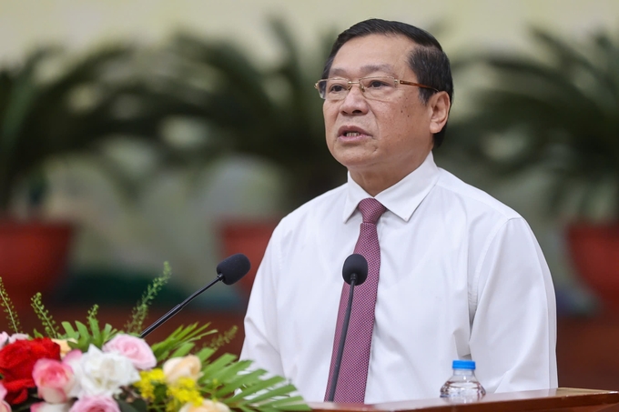 Lai Xuan Mon, Member of the Party Central Committee, Standing Deputy Head of the Central Propaganda and Training Commission, and Chairman of the Scientific Council of Central Party Agencies, delivered the keynote speech at the conference.