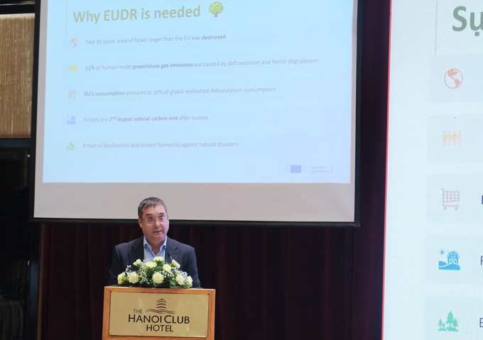 Dr Rui Ludovino, a representative of the EU Delegation to Vietnam, praised Vietnam's pioneering role.