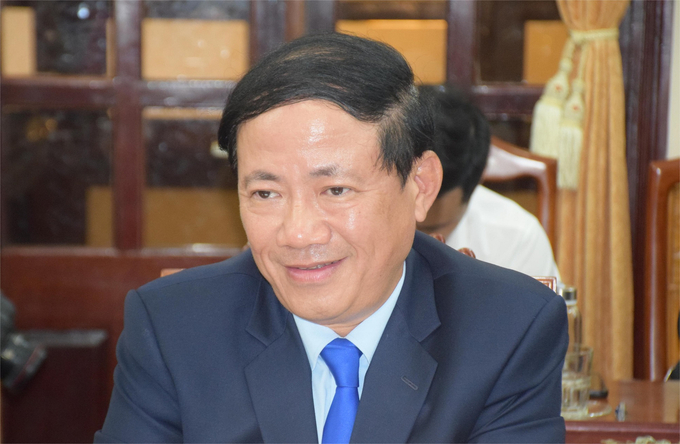 Mr. Pham Anh Tuan, Chairman of Binh Dinh Provincial People's Committee, spoke at the meeting. Photo: V.D.T.