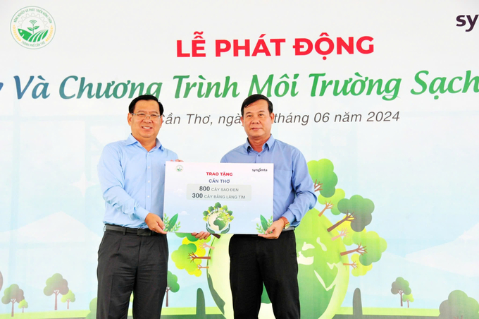 Syngenta donates approximately 5,000 trees to the Mekong Delta under the Clean Environment, Green Life program.