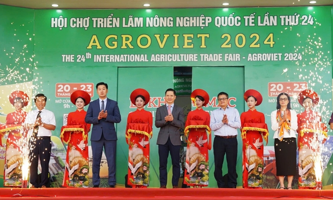 Hội chợ triển lãm Nông nghiệp Quốc tế lần thứ 24 - AgroViet 2024 khai mạc tại Trung tâm Xúc tiến thương mại Nông nghiệp sáng 20/11. Ảnh: Linh Linh.