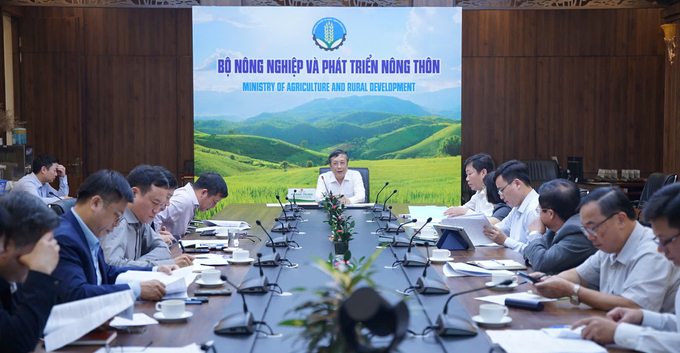 Thứ trưởng Bộ NN-PTNT Hoàng Trung chủ trì buổi họp Ban Chỉ đạo Đối tác phát triển Nông nghiệp bền vững Việt Nam (PSAV). Ảnh: Linh Linh.