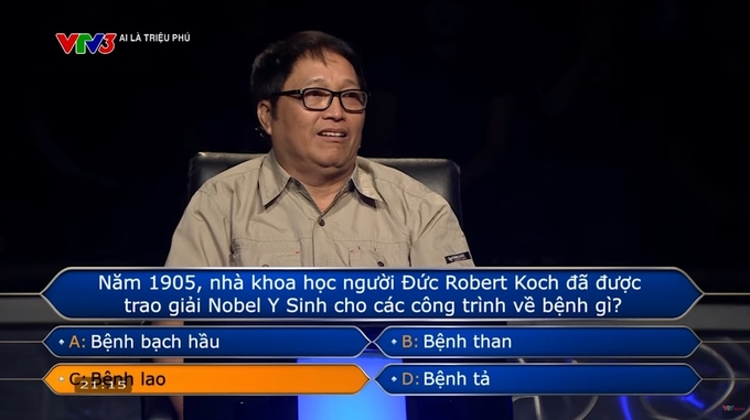 Ông Phạm Cao Long đã xuất sắc vượt qua 13 câu hỏi đầu tiên bằng kiến thức uyên bác và khả năng phân tích logic.