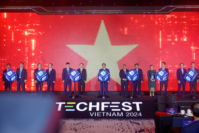 Thủ tướng Chính phủ và lãnh đạo các Bộ, ngành, địa phương khai mạc TECHFEST Việt Nam 2024.