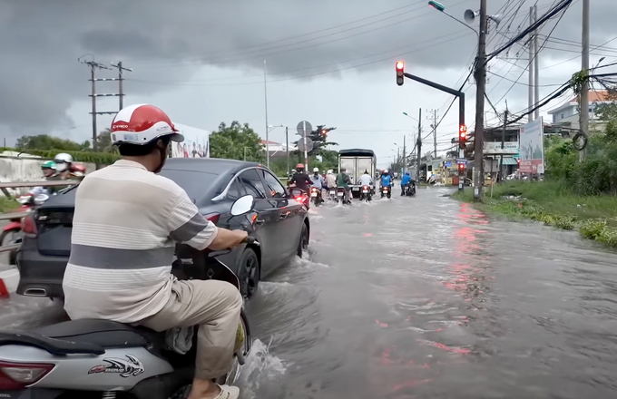 Triều cường gây ngập ở ĐBSCL. Ảnh: Sơn Trang.