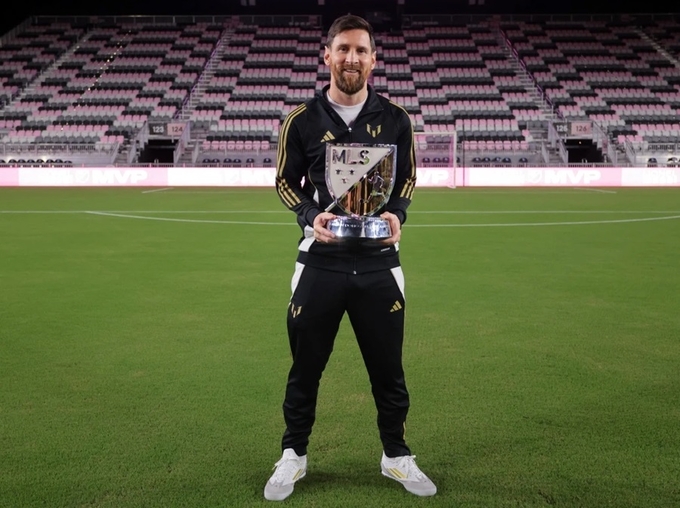 Nhiều ý kiến cho rằng do tên tuổi của mình nên Messi đang được ưu ái tại Mỹ.