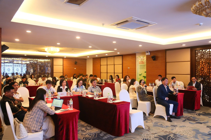 At the seminar, journalists and reporters in Nghe An had the opportunity to share insights on the topic of food safety and effective communication strategies. Photo: NNVN.