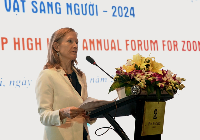 Ms. Aler Grubbs, Country Director of the United States Agency for International Development, US Mission to Vietnam. Photo: Kieu Chi.