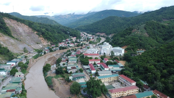 Đây là thời cơ lớn để huyện nghèo Kỳ Sơn thoát khỏi nghịch cảnh. Ảnh: Ngọc Linh.