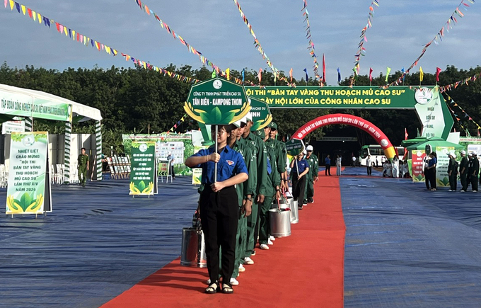 Một đội dự thi đến từ Campuchia. Ảnh: Thanh Sơn.