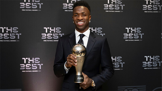 Vinicius Junior chiến thắng giải FIFA The Best 2024. Ảnh: FIFA.