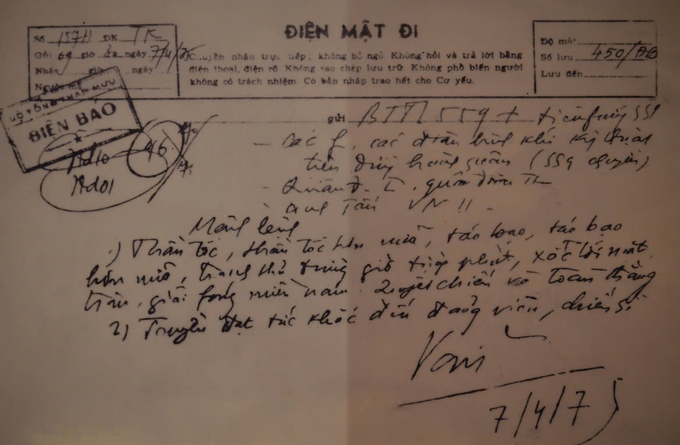 Bức điện mật của Đại tướng Võ Nguyên Giáp gửi các đơn vị tham gia chiến dịch Hồ Chí Minh lịch sử, ngày 7/4/1975. Ảnh: Tư liệu.