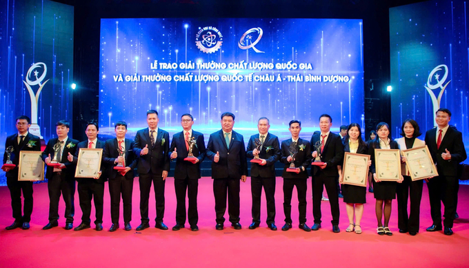 Representatives from C.P. Vietnam's factories received awards at the event.